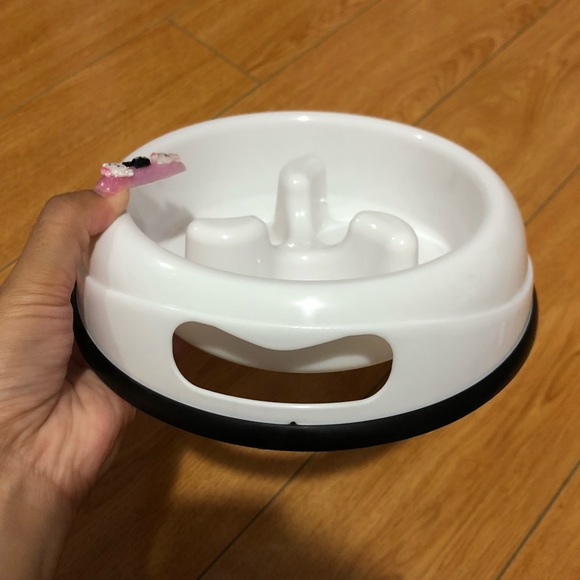 Slow Feeder Dog Bowl 🐶🦴🐾 - Picture 4 of 4